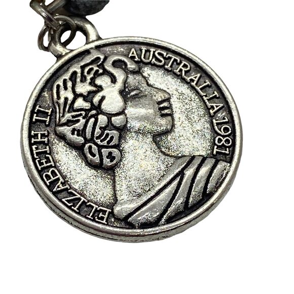 Australian Coin Necklace Womens Silver Tone Unpolished Stone Lobster Clasp 34" - Picture 8 of 12